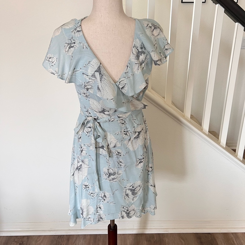 Free People delicate blue white floral wrap dress size SP